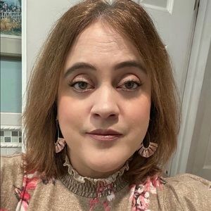 Meet your Posher, Patti